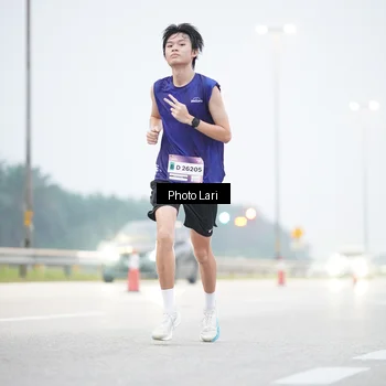 Runner Photo 7304703