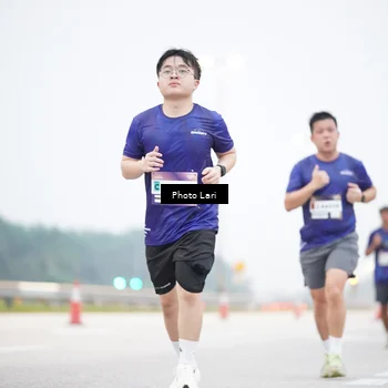 Runner Photo 7304803