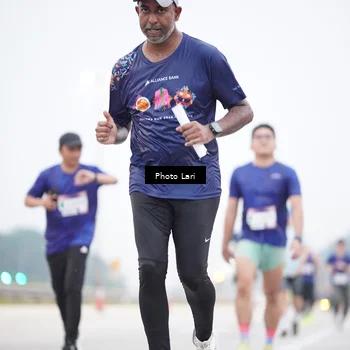 Runner Photo 7304824