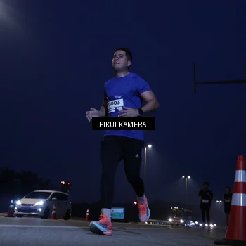 Runner Photo 7304863