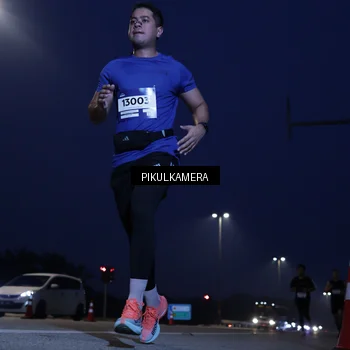 Runner Photo 7304874