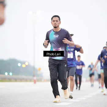 Runner Photo 7304881