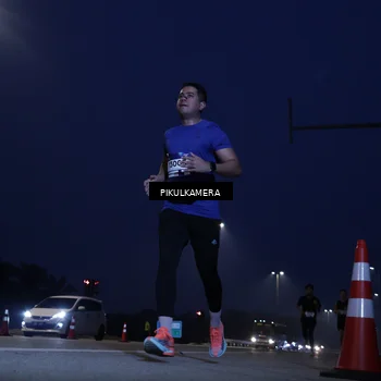 Runner Photo 7304886