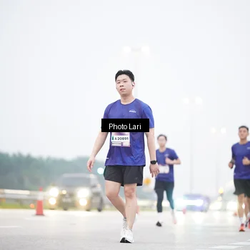 Runner Photo 7304918