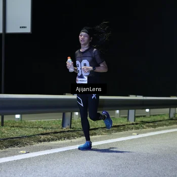 Runner Photo 7304944