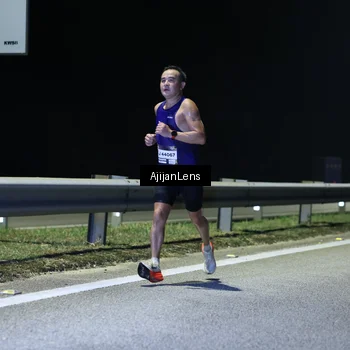 Runner Photo 7304959
