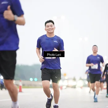 Runner Photo 7304965
