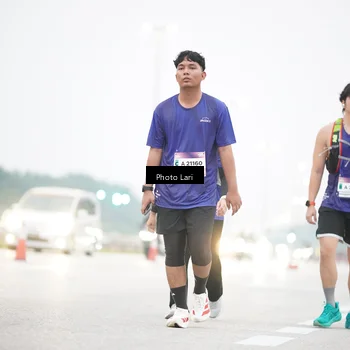 Runner Photo 7304996