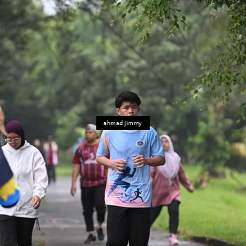 Runner Photo 7305001