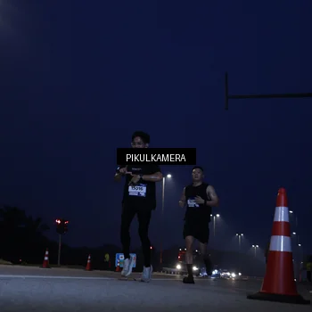 Runner Photo 7305007