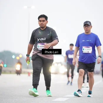 Runner Photo 7305024