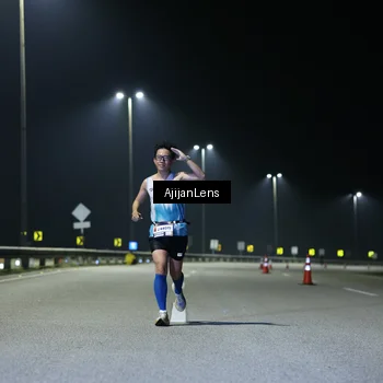 Runner Photo 7305048