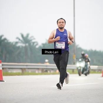 Runner Photo 7305060