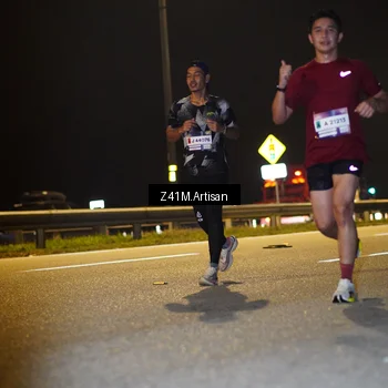Runner Photo 7305061
