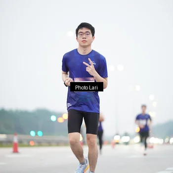 Runner Photo 7305068