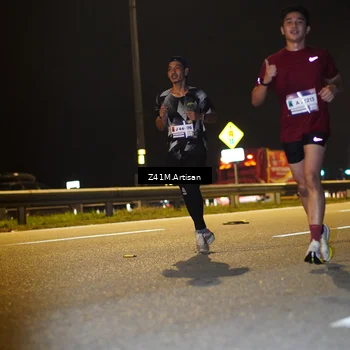 Runner Photo 7305069