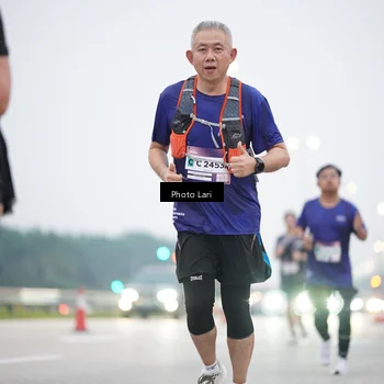 Runner Photo 7305111