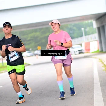 Runner Photo 7305112