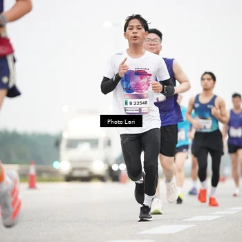 Runner Photo 7305260