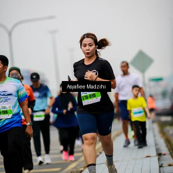Runner Photo 7305353