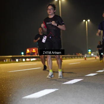Runner Photo 7305358