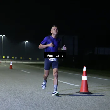 Runner Photo 7305372