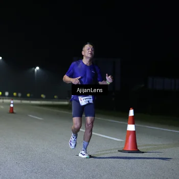 Runner Photo 7305374