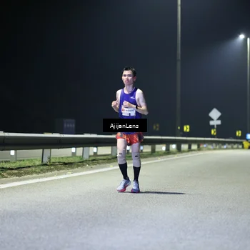 Runner Photo 7305552