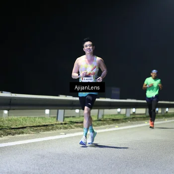 Runner Photo 7305648