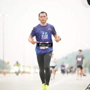 Runner Photo 7305689