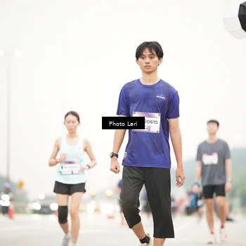 Runner Photo 7305708