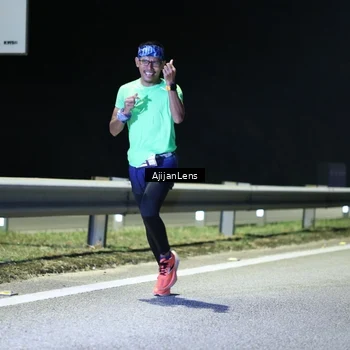Runner Photo 7305847