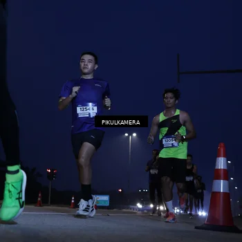 Runner Photo 7305853