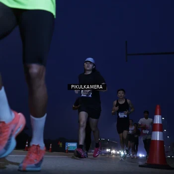 Runner Photo 7305855