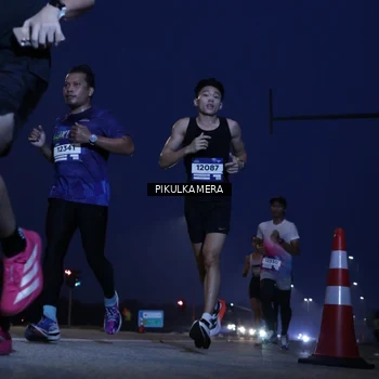 Runner Photo 7305864