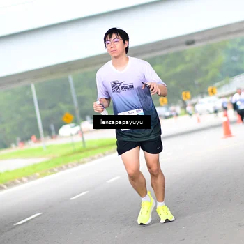 Runner Photo 7305879