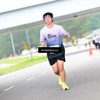 Runner Photo 7305888