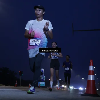 Runner Photo 7305921