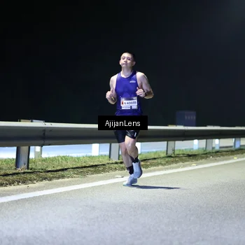 Runner Photo 7305926