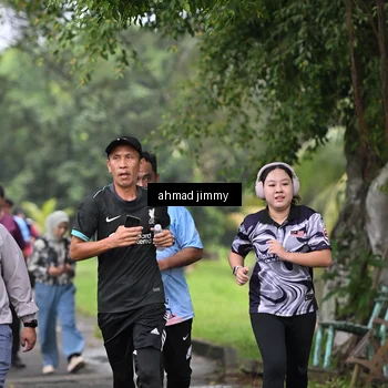 Runner Photo 7305929