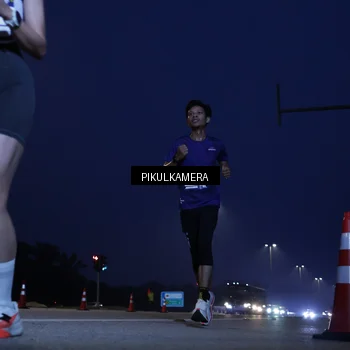 Runner Photo 7305932
