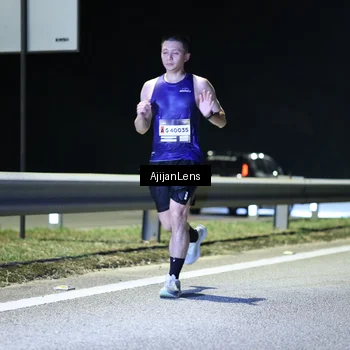 Runner Photo 7305947