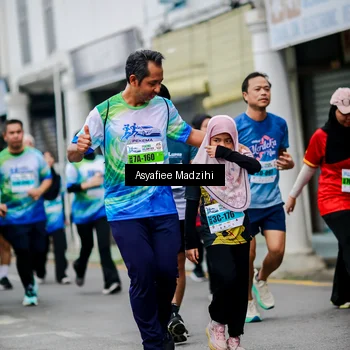 Runner Photo 7305957