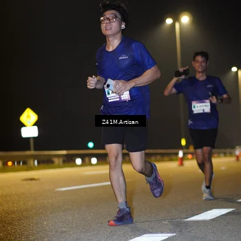 Runner Photo 7306009