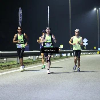 Runner Photo 7306021