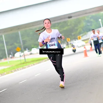 Runner Photo 7306030