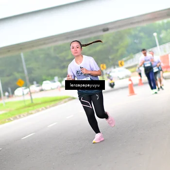 Runner Photo 7306035