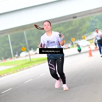 Runner Photo 7306057