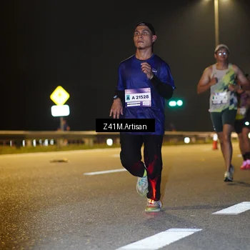 Runner Photo 7306069