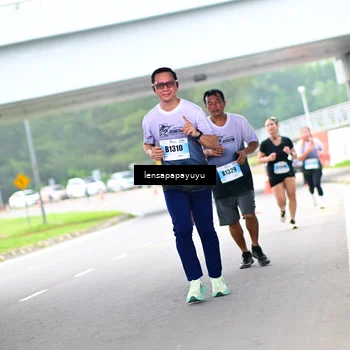 Runner Photo 7306071